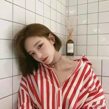 三个扑火的少年
